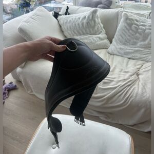 Leather anatomical horse Saddle Girth in brown